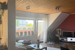 Großzügige 3-Zimmer Dachgeschosswohnung  mit Balkon und EBK in Düsseldorf-Wersten – Die vollständige Adresse der Immobilie erhältst du vom Anbieter., 40589 Wersten, Düsseldorf – Vorschaubild 2