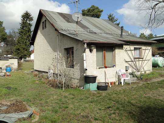 Voll erschlossenes Baugrundstück mit Gartenhaus am Südrand von Berlin - Bild 7