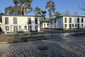 Neubau-Doppelhaushälfte – bezugsfertig, luxuriös ausgestattet und mit eigener privater Zufahrt. – Die vollständige Adresse der Immobilie erhältst du vom Anbieter., 15827 Blankenfelde-Mahlow – Vorschaubild 17