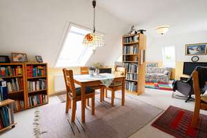Gepflegte 2-Zimmer-Wohnung mit zwei Balkonen und Duplexparker - optimal für Kapitalanleger – Die vollständige Adresse der Immobilie erhältst du vom Anbieter., 91056 Markgrafenstadt, Erlangen – Vorschaubild 2
