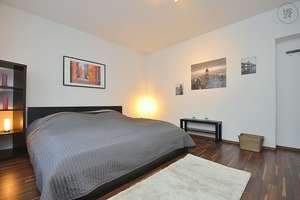 Modern möblierte Wohnung in Stuttgart Mitte – Die vollständige Adresse der Immobilie erhältst du vom Anbieter., 70174 Hauptbahnhof, Stuttgart – Vorschaubild 2