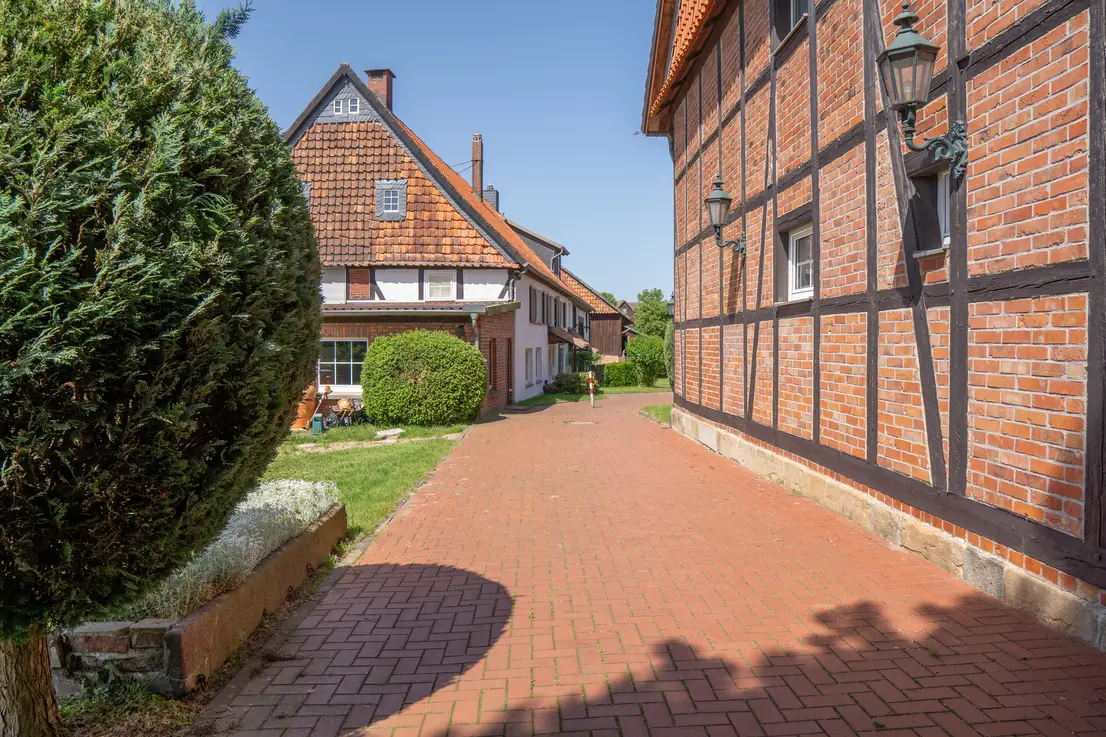 Weg zum zweiten Mehrfamilienhaus