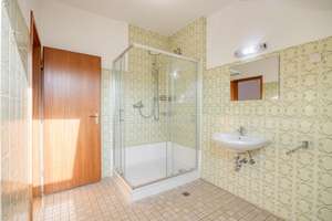 DHH in Fischenich, mit schönem Garten + großer Terrasse ideal für Familien, Garage, Linie 18 ca.700m – Die vollständige Adresse der Immobilie erhältst du vom Anbieter., 50354 Hürth – Vorschaubild 29