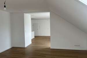 Top DG-Wohnung, große Küche, Gäste WC + Fenster, Abstellraum und Fernblick über Barmen – Heidter Berg 25, 42283 Heckinghausen, Wuppertal – Vorschaubild 6