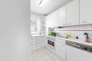 Helle 3-Zimmer-Wohnung in ruhiger Lage von Stadtbergen – Die vollständige Adresse der Immobilie erhältst du vom Anbieter., 86391 Stadtbergen – Vorschaubild 4