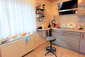 Geräumiges EFH mit ELW, Terrasse, Balkon, kleinem Garten und Garage in ruhiger Lage – Die vollständige Adresse der Immobilie erhältst du vom Anbieter., 49088 Sonnenhügel, Osnabrück – Vorschaubild 9