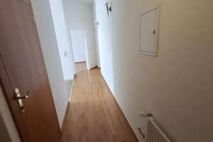 So wohnt man nahe Volksgarten. Altbau. Wohnküche. WG geeignet. Frei stehend. Von Privat. – Stoffeler Straße 18, 40227 Oberbilk, Düsseldorf – Vorschaubild 4