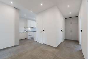 Sonnenbalkon trifft Kudamm-Blick - Hochwertig modernisierte 4 Zimmerwohnung ! – Sybelstraße 56, 10629 Charlottenburg, Berlin – Vorschaubild 22