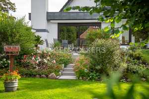 Charmantes Zweifamilienhaus mit separaten Eingängen, Gartenidylle und Potenzial in bester Lage – Hamburg – Vorschaubild 3