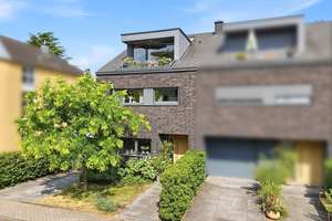 Wundervolles Einfamilienhaus mit Garage, herrlicher Terrasse und Garten in TOP-Zustand!