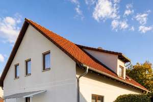 Zweifamilienhaus mit schönem Garten – Die vollständige Adresse der Immobilie erhältst du vom Anbieter., 79395 Neuenburg am Rhein – Vorschaubild 3