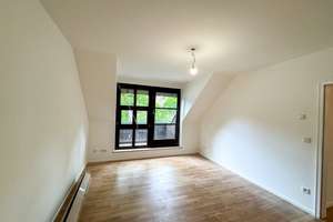 Modernisierte 3-Zimmer Dachgeschoss Wohnung - 2 Balkone + 2 Badezimmer – Waldschmidtstraße 5, 81545 Harlaching, München – Vorschaubild 15