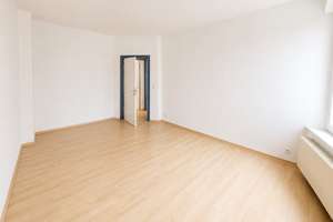 Großzügige 4-Zimmer Wohnung in der Wolfenbüttler Str. zur Miete – 39112 Sudenburg, Magdeburg – Vorschaubild 3
