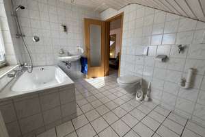 Gepflegte DHH mit Flair, Südgarten, Garage – hochwertige Bauweise, seltene Gelegenheit von privat! – Geigerstraße 7, 85053 Südost, Ingolstadt – Vorschaubild 40