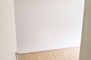 Attraktive  3-ZKB-Wohnung mit unveraubarem Blick auf Dom und Stadtamhof! – Am Europakanal 20, 93059 Stadtamhof, Regensburg – Vorschaubild 9