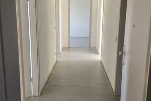 Schöne kleine 3 Zimmer Wohnung in ruhiger Lage mit Anmietung eines separaten Stellplatzes! – Heinz-Bongartz-Str. 14, 1239 Dresden – Vorschaubild 14