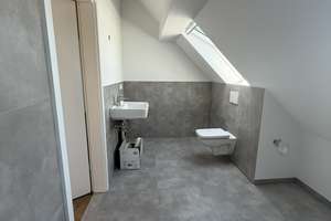 Erstbezug Dachgeschosswohnung mit Balkon in Köln-Rodenkirchen mit neuer Einbauküche – Maternusstraße 39, 50996 Rodenkirchen (Ortsteil), Köln – Vorschaubild 7