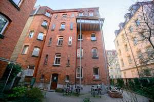Charmante 4-Zimmer-Dachgeschosswohnung mit Spitzboden und ca. 105 m² Wohnfläche in Nürnberg-Gostenho – Die vollständige Adresse der Immobilie erhältst du vom Anbieter., 90429 Bärenschanze, Nürnberg – Vorschaubild 3