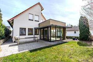 Attraktives Wohnen in Fürth-Vach: Gepflegtes Einfamilienhaus mit separater Einliegerwohnung – Die vollständige Adresse der Immobilie erhältst du vom Anbieter., 90768 Vach, Flexdorf, Ritzmannshof, Fürth – Vorschaubild 2