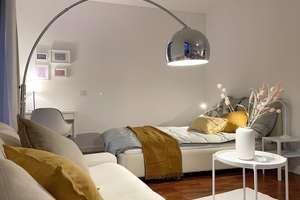 Cosy furnished apartment in Mitte next to subway with gym, rooftop terrace, sauna – Chausseestraße 106, 10115 Mitte (Ortsteil), Berlin – Vorschaubild 4