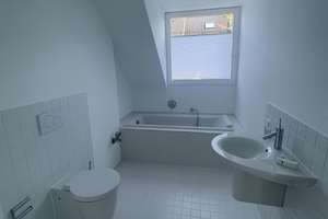 Lichtdurchflutete und klimatisierte Maisonette-Wohnung über 2 Etagen in Essen-Rüttenscheid – Walpurgisstrasse 39, 45131 Rüttenscheid, Essen – Vorschaubild 7