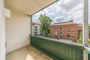 Renoviert I Balkon I Tageslichtbad mit Wanne I geräumige Küche mit Einbauküche I Aufzug – Weißestraße 15, 4299 Stötteritz, Leipzig – Vorschaubild 9