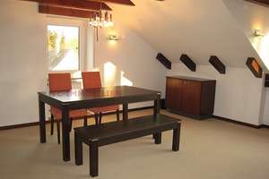Möblierte 1 ZI.-DG-Wohnung, ca. 70 m² in München-Feldmoching-Karlsfelder Str./ Ecke Ferchenbachstr. – Karlsfelder Straße ., 80995 Feldmoching, München – Vorschaubild 4
