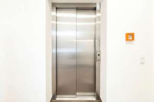 Penthouse-Feeling im Grünen: Großzügige 4-Zimmer-Wohnung mit Terrasse und Balkon in Berlin-Britz – Die vollständige Adresse der Immobilie erhältst du vom Anbieter., 12347 Britz, Berlin – Vorschaubild 20