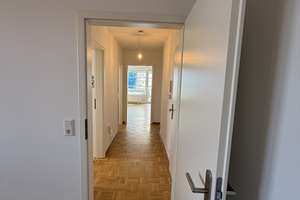 Gehrden Zentrum, neu sanierte 2 ZW, Balkon, Parkett, Fahrstuhl – Steintorfeld 6, 30989 Gehrden – Vorschaubild 3