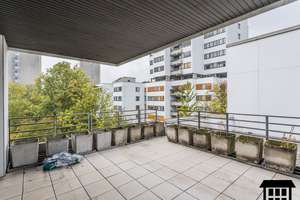 Exklusives Penthouse in Rheinnähe – viel Platz und Komfort für Wohngemeinschaften – Die vollständige Adresse der Immobilie erhältst du vom Anbieter., 53177 Bonn-Zentrum, Bonn – Vorschaubild 2