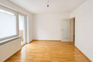AIGNER - Solide vermietete 2,5-Zimmer-Wohnung mit Westbalkon nahe Laimer Platz – Die vollständige Adresse der Immobilie erhältst du vom Anbieter., 80686 Sankt Ulrich, München – Vorschaubild 3