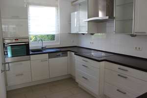 Modern mid-row house in Sindelfingen-Maichingen/Modernes – Krotenäckerweg 27/2, 71609 Sindelfingen – Vorschaubild 1
