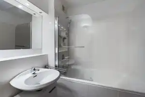 Property thumbnail 12