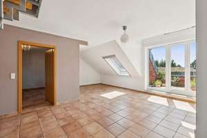 Wohnen auf zwei Ebenen: Moderne 3-Zimmer-Maisonette mit Balkon