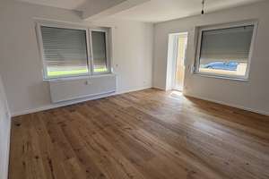 Frisch renovierte 3,5-Zimmer-Erdgeschosswohnung mit Terrasse, Gäste-WC und neuer Einbauküche – Ritter-Gebhard-Straße 37a, 38229 Gebhardshagen, Salzgitter – Vorschaubild 2