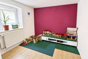 Einfamilienhaus mit großem Grundstück, Garten, vier Garagen und Nebengebäuden in Theres-Buch bei Haß – 97531 Theres – Vorschaubild 23