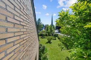 Sommer am Pool, Winter am Kamin und ein Gartenparadies für die ganze Familie. – Die vollständige Adresse der Immobilie erhältst du vom Anbieter., 89331 Burgau – Vorschaubild 43
