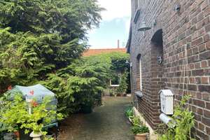 Historisches, modernisiertes Wohn-/ Geschäftshaus mit ca. 191 m² Wohn-/ Gewerbefläche!!! – Die vollständige Adresse der Immobilie erhältst du vom Anbieter., 53757 Sankt Augustin – Vorschaubild 13