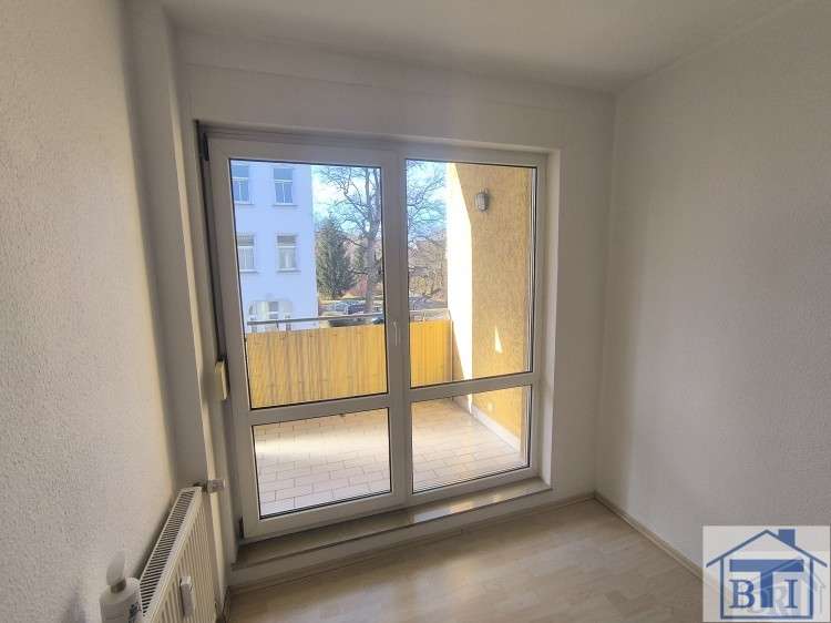 Immobilie in Bertsdorf-Hörnitz - Schöne 2-Raum-Wohnung mit Balkon, EBK und Aufzug
 - Bild 3