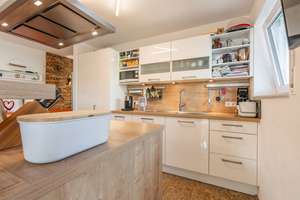 Modernes Wohnen mit privatem Gartenparadies in ruhiger Lage - 4-Zimmer Wohnung mit TG-Stellplatz – Die vollständige Adresse der Immobilie erhältst du vom Anbieter., 76187 Nordweststadt, Karlsruhe – Vorschaubild 4