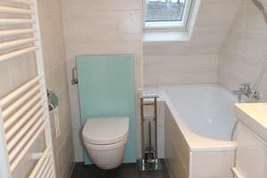 Modernisierte 5-Zimmer-Eigentumswohnung über 2 Ebenen – ca. 129 m² Wohnkomfort – Die vollständige Adresse der Immobilie erhältst du vom Anbieter., 42859 Blumental, Remscheid – Vorschaubild 10