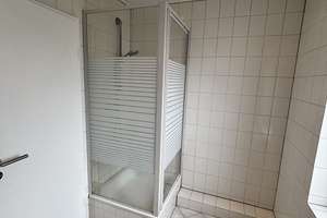 Wohnung mit zwei Zimmern, Flur und Einbauküche ruhig trotz Nähe HBF und Stadt, Mönchengladbach – Lürriper Straße 270, 41065 Lürrip, Mönchengladbach – Vorschaubild 9