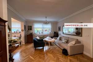 IMMOBERLIN.DE - Liebenswürdige Wohnung mit Südbalkon & Pkw-Stellplatz nah der Havel