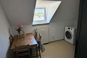 Gemütliche DG-Wohnung zur Zwischenmiete (August-Januar)  – Meglingerstraße 11, 81477 Obersendling, München – Vorschaubild 5