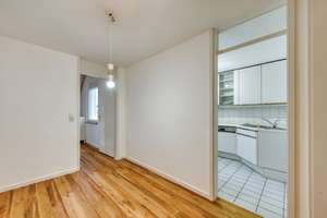 +++ frisch renoviert - DG-Maisonette-Galerie - Fußboden-Hzg. - 2 Bäder - Blk. & Fernblick - EBK +++ – Wikingerweg 2, 70439 Stammheim-Süd, Stuttgart – Vorschaubild 16