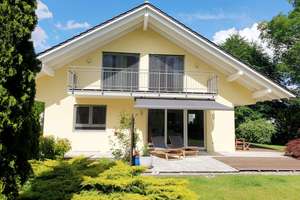 Villa auf ruhigem großem Grundstück in Seenähe – Die vollständige Adresse der Immobilie erhältst du vom Anbieter., 82343 Pöcking – Vorschaubild 2