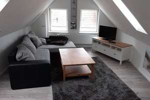 Gemütliche 2-Zimmer-OG-Wohnung mit kleiner Dachterrasse im Herzen von Tönning – Die vollständige Adresse der Immobilie erhältst du vom Anbieter., 25832 Tönning – Vorschaubild 4