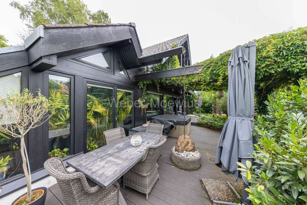 Maßgeschneidertes EFH mit Wintergarten, Sauna + Gartenoase "Wohnen in seiner schönsten Form"