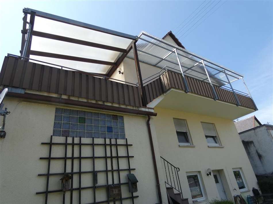 Überdachung Balkon und