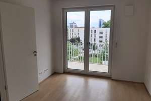 Helle 2-Zimmer-Wohnung mit großem Balkon – Die vollständige Adresse der Immobilie erhältst du vom Anbieter., 80807 Alte Heide-Hirschau, München – Vorschaubild 3